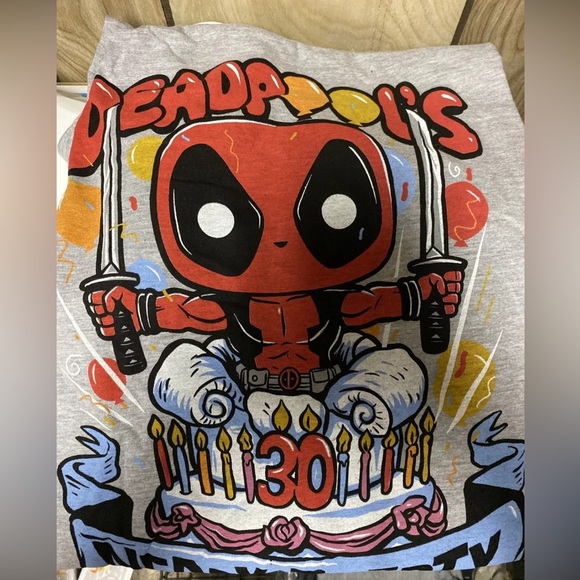 NEW Funko POP Tees Shirt Marvel Deadpool 30th [M Medium Collectors Corp T-Shirt - Picture 2 of 3
